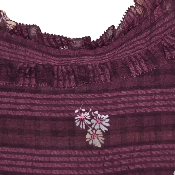 Ann Taylor Womens Burgundy Floral Ruffle Neck Shirred Chiffon Blouse Size Small - Picture 3 of 10